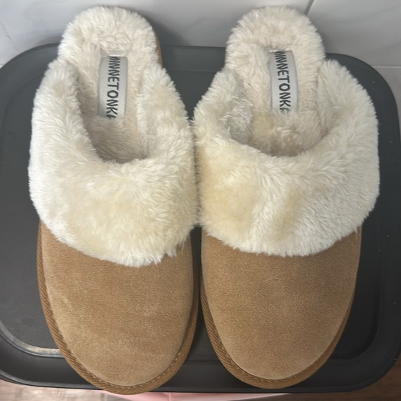 MINNETONKA Mules Slippers - Picture 3 of 9